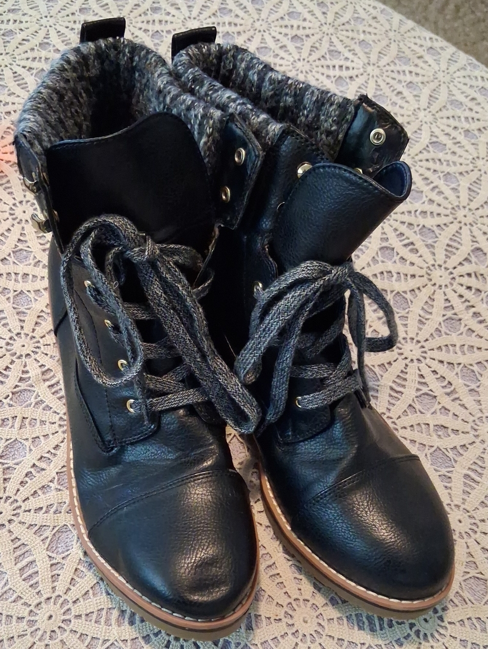 Tommy Hilfiger Black Lace-Up Combat Boots with Gray Knit Collar